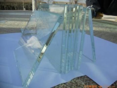點擊查看詳細信息<br>標題：鋼化玻璃 閱讀次數(shù)：2598